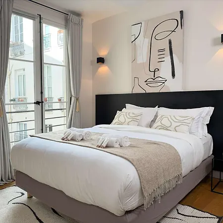 Saint Germain Des Pres - Prestige With Lift For 6 *