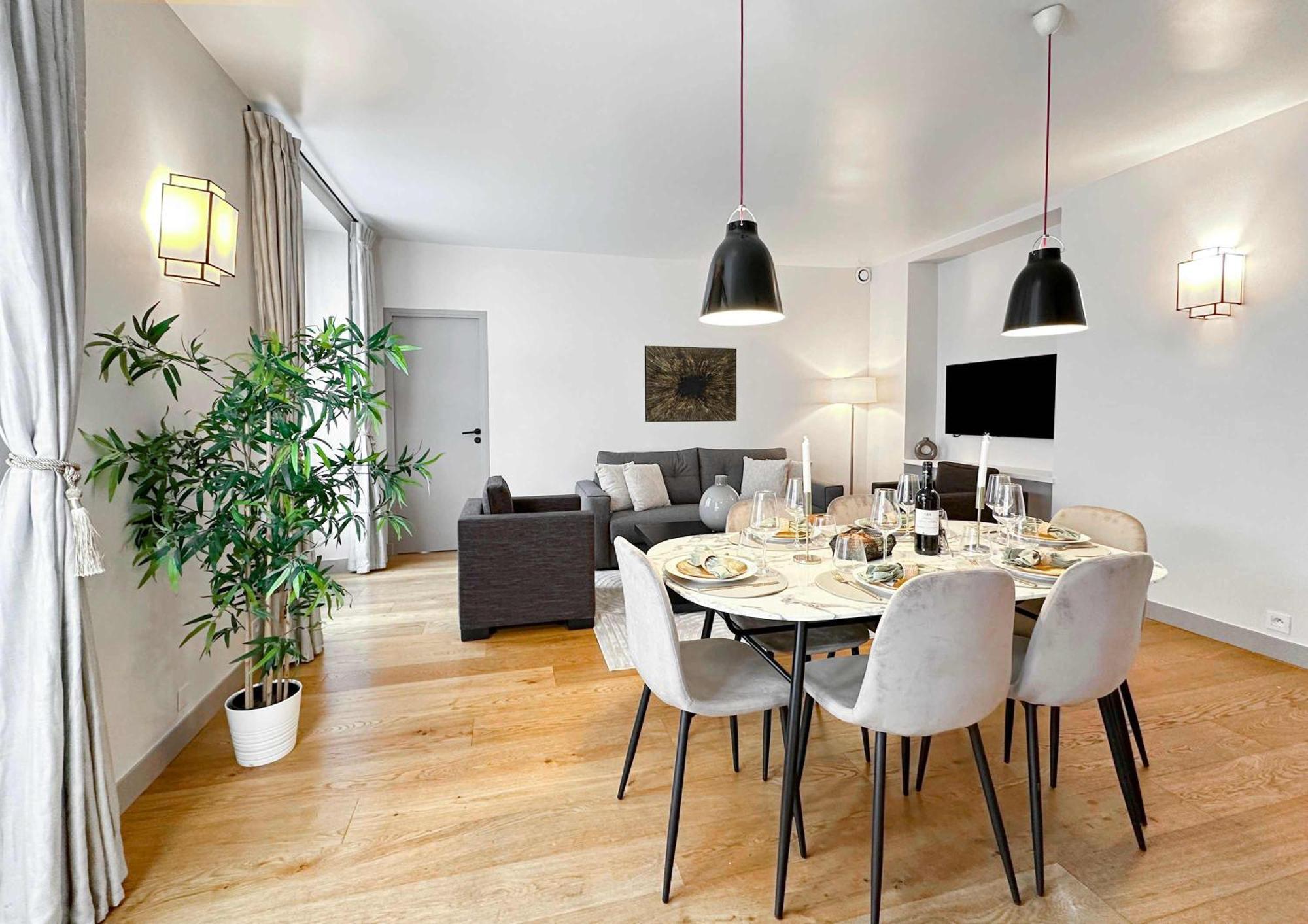 Luxembourg Garden Family Flat Delight Parigi